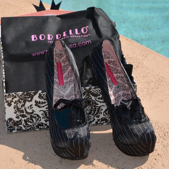 COPY - BORDELLO PINSTRIPE PUMPS - Picture 1 of 4